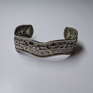 Adjustable bangle bracelet silver